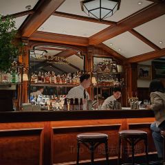 Ralph's Bar User Photo