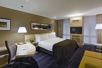 Scopri Italian Food and Wine