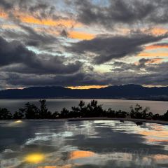 抚仙湖·自在汐岸咖啡餐吧 User Photo