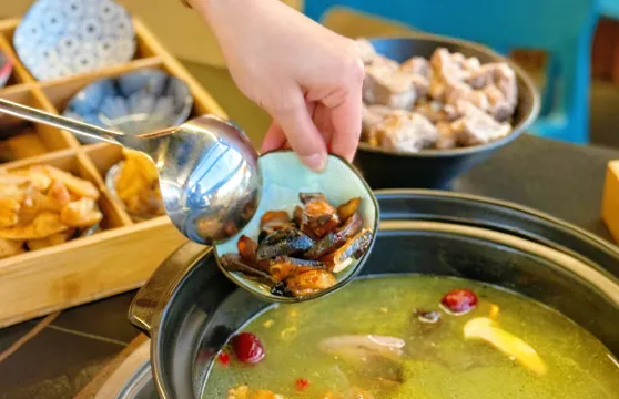 野菌皇南詔酒樓