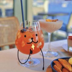 Paper Moon User Photo