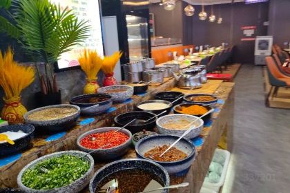 安德撸·海鲜·牛排·烤肉·火锅自助餐厅(悦萃城购物中心店)