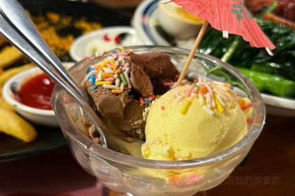 Little Charlie Restaurant