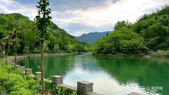 shi zi yan sheng tai lv you qu