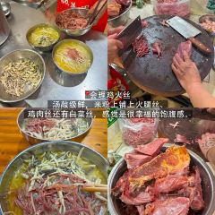 SHUI CHENG XIONG SHI YANG ROU MI FEN LONG YAN JING ZONG DIAN ảnh của người dùng