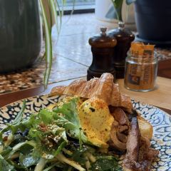 Plus Coffee & Kitchen User Photo