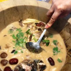 胜鱻潭蒸汽石锅鱼(五一北路店) User Photo