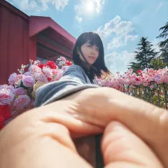 半两·咖啡书店·浮生是杯酒 User Photo