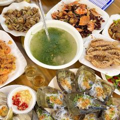 老船夫海鲜馆·本地人肯定·现捞鲜活海鲜(银滩店) User Photo