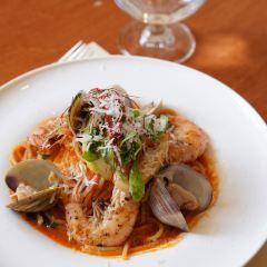 DH Restaurant User Photo