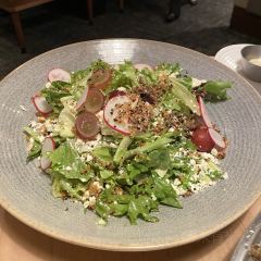 Earls Kitchen + Bar 여행 사진