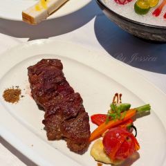 天空之城·全景旋转餐厅 User Photo