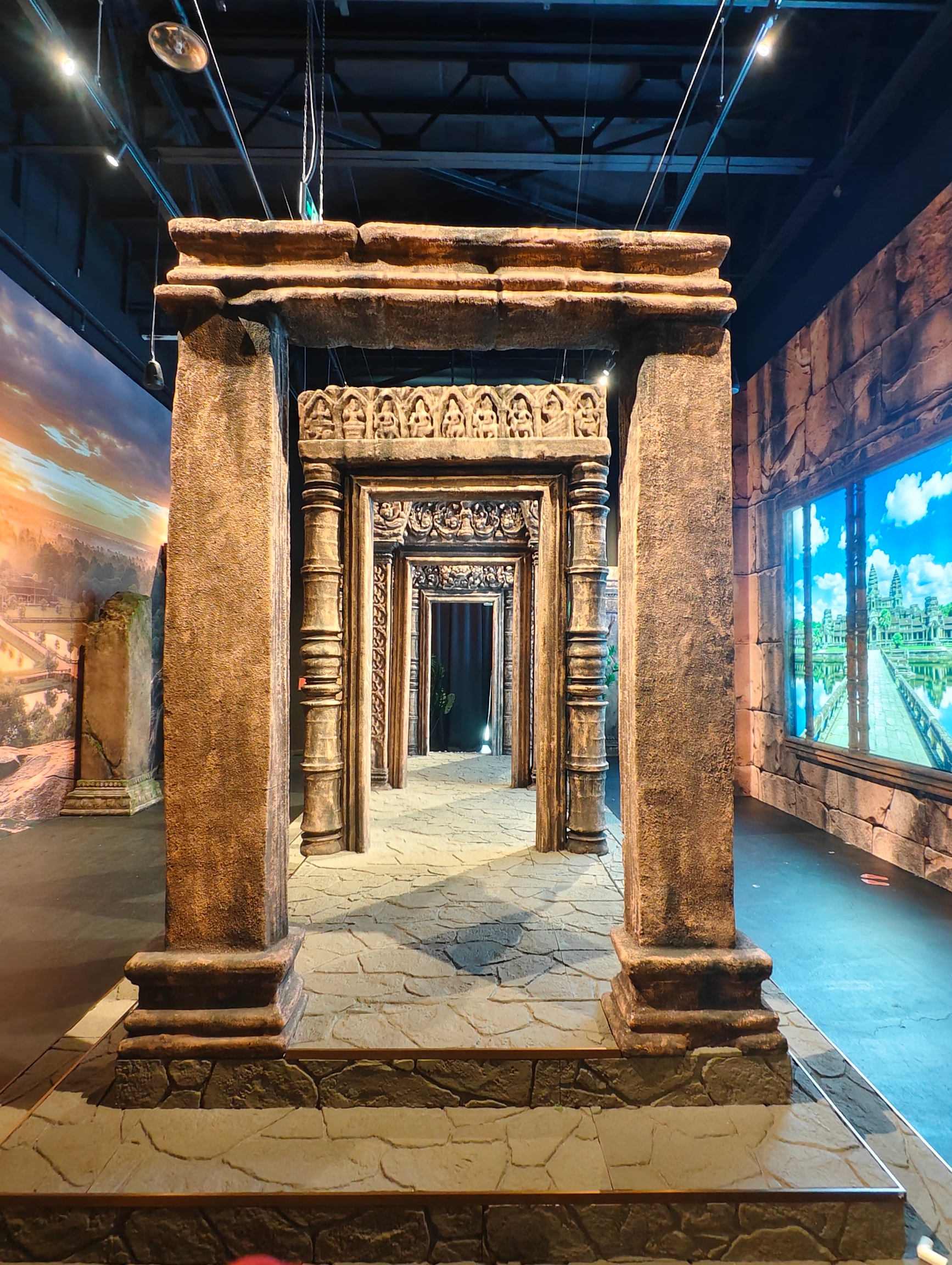 "The Smile of Angkor" - A Multi-faceted Immersive Experience Exhibition in the Exploration of World Civilization | Universal Creative Park