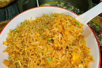 东江湖华兰家柴火鱼总店