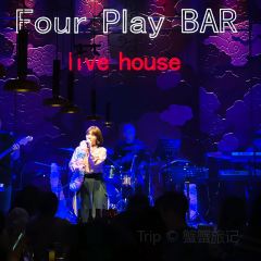 FOUR PLAY BAR 여행 사진