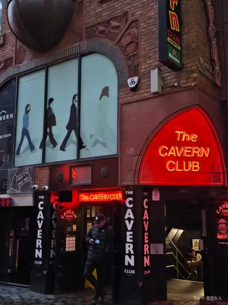 Popular Night Attractions in Merseyside