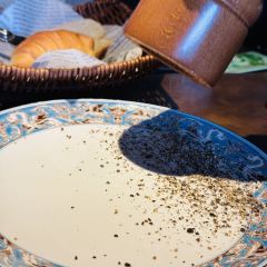 MURBEN牧尔本牛排馆(老洋房江苏路店) User Photo