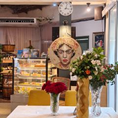 Lamour Cafe & Restaurant User Photo