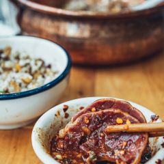 毛奎老豬腳火鍋張用戶圖片