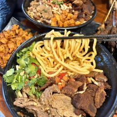 小涮与烤·酸汤牛肉·小烤串(时代天街店) User Photo