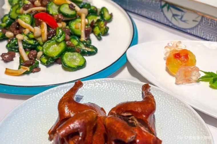 廣州飲茶 | 藍莓汁脆皮咕嚕肉 