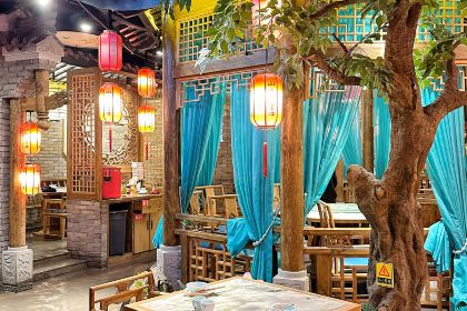 山城老堂口·1636重庆老菜(解放碑洪崖洞店)