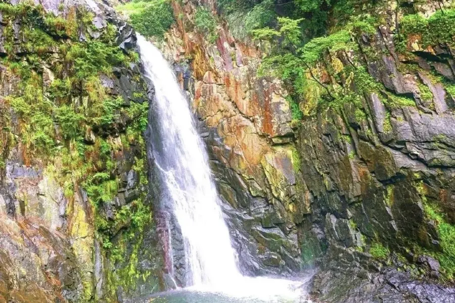 鬥岩風景區