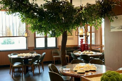 CHONG SHANG WAI PO QIAO SI MING AN CHANG DIAN