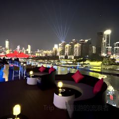 猛虎玫瑰·鲜花西餐厅(长嘉汇江景店) User Photo