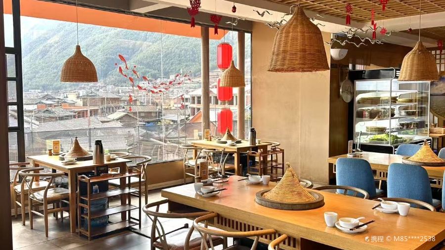 品味泸沽湖餐厅