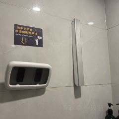 废墟里烤肉店 User Photo