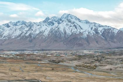 冰山来客塔吉克美食餐厅