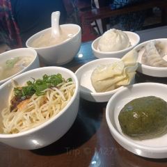 ZHENG YI HAN LAO WEI DAO CHUAN TONG MING XIAO CHI User Photo