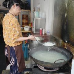 眼镜粑店 User Photo