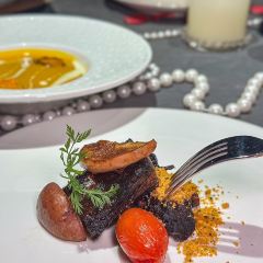 Flaky clouds ART CONCEPT RESTAURANT 여행 사진