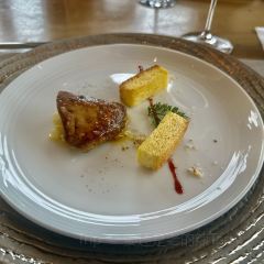 九寨康莱德酒店·炙特色餐厅 User Photo