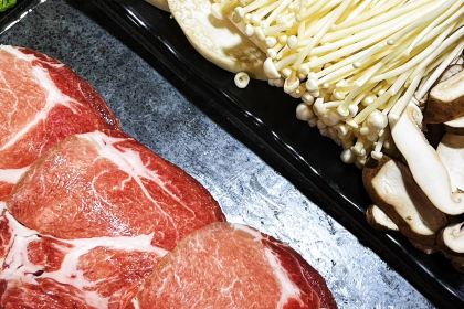 长白山星期天特色火山石烤肉(二道白河店)