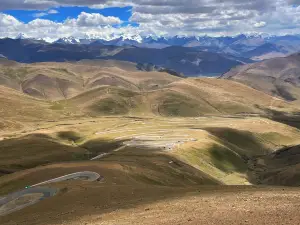 Sangsang Plateau Pasture Scenic Area