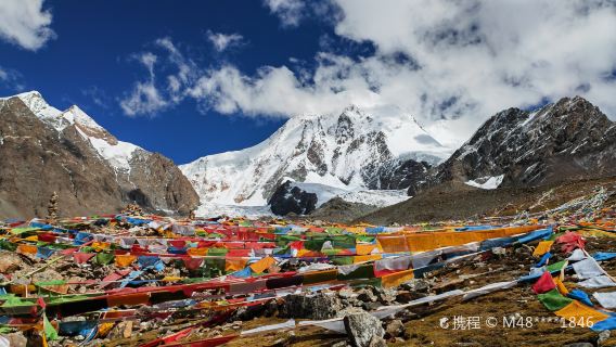 Qiongmugangga Snow Mountain Scenic Area