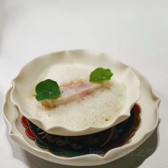 LING LONG User Photo