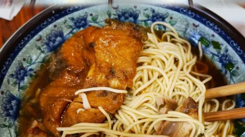 黃毛鴨絞面 in 德清