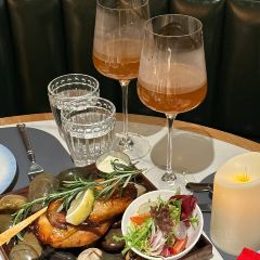 EA现代西班牙餐厅 User Photo