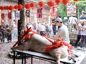 荷香小镇花香餐厅(金桥生活广场店)