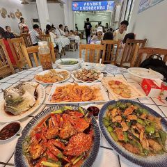 老船夫海鲜馆·本地人肯定·现捞鲜活海鲜(银滩店) User Photo