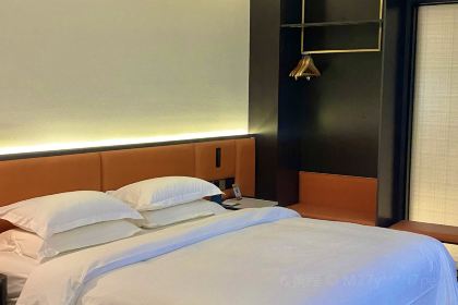 甬尚烤鱼工场(涌金广场店)