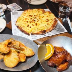 漓岸璞闲文旅酒店(阳朔西街漓江店)·上房野BISTRO·餐×酒×咖 User Photo