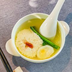 Huayuanyihao zhongyangludian User Photo