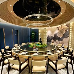 聚月圆·鲜切牛肉火锅(人民路店) User Photo