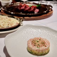 天空之城·全景旋转餐厅 User Photo