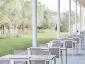 Cafeteria 4